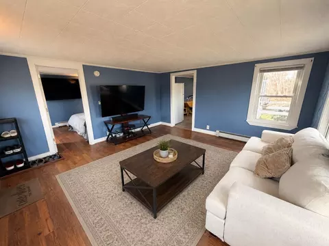 Living - 402 Roosevelt Trl, Windham, ME 04062 photo 3 of 3
