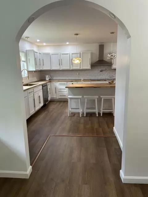 Kitchen - 10 Old Orchard Rd, Gorham, ME 04038 photo 13 of 15
