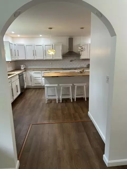 Kitchen - 10 Old Orchard Rd, Gorham, ME 04038 photo 4 of 15