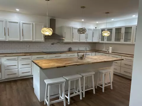 Kitchen - 10 Old Orchard Rd, Gorham, ME 04038 photo 2 of 15