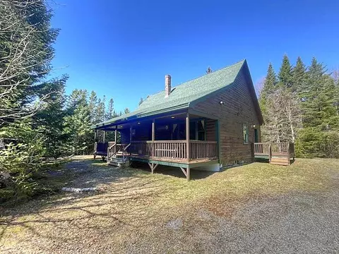 159 Evergreen Cir, Rangeley, ME 04970