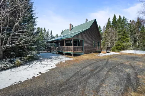 159 Evergreen Cir, Rangeley, ME 04970