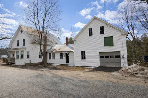 586 Plains Rd, Harrison, ME 04040