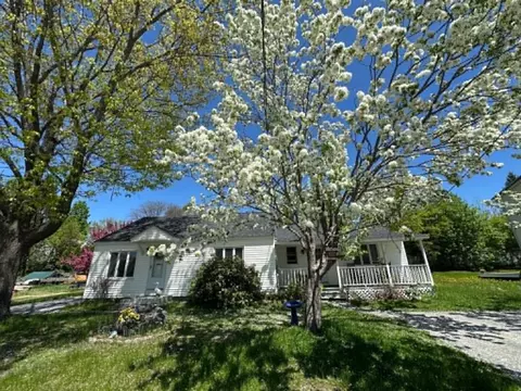 58 Fair St, Lewiston, ME 04240