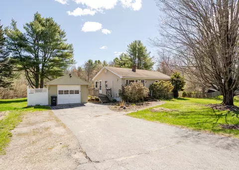203 Gray Rd, Falmouth, ME 04105