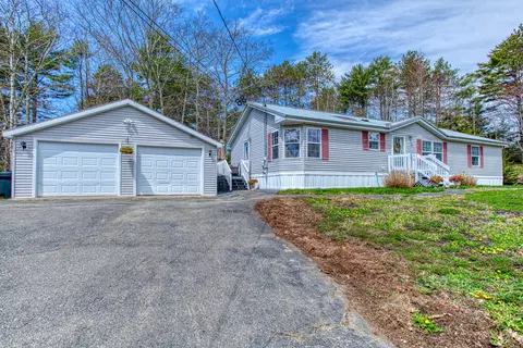 75 Reed Rd, Boothbay Harbor, ME 04538