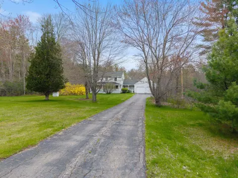 2 Old Chases Pond Rd, York, ME 03909