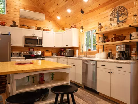 Kitchen - 320 Hinks Rd, Jefferson, ME 04348 photo 3 of 6