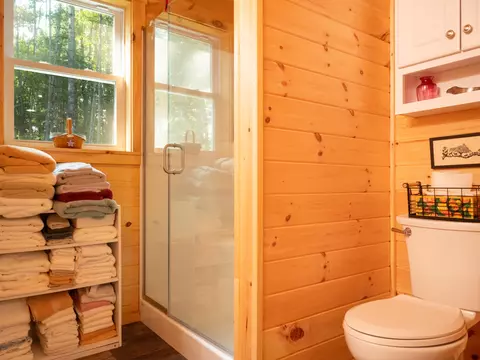 Bath - 320 Hinks Rd, Jefferson, ME 04348 photo 5 of 7