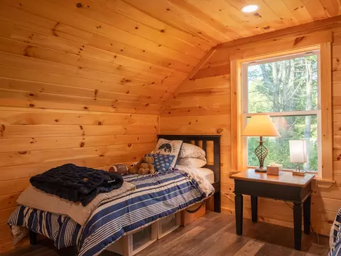 Bedroom - 320 Hinks Rd, Jefferson, ME 04348 photo 7 of 7