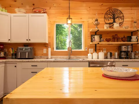 Kitchen - 320 Hinks Rd, Jefferson, ME 04348 photo 5 of 6