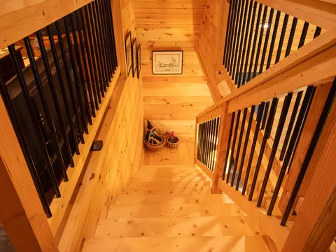 Entry Way - 320 Hinks Rd, Jefferson, ME 04348 photo 3 of 4