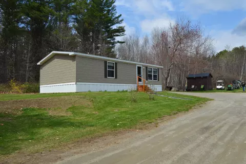 74 Turner Dr, Pittston, ME 04345