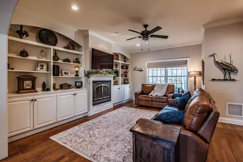 Living - 311 Murphys Corner Rd, Woolwich, ME 04579 photo 5 of 9