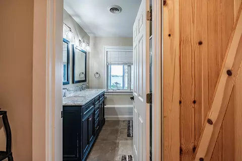 Entry Way - 311 Murphys Corner Rd, Woolwich, ME 04579 photo 8 of 12