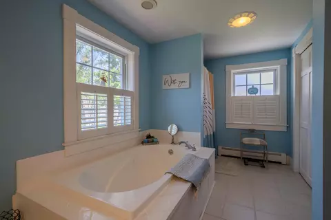 Bath - 948 N Main St, Brewer, ME 04412 photo 4 of 7