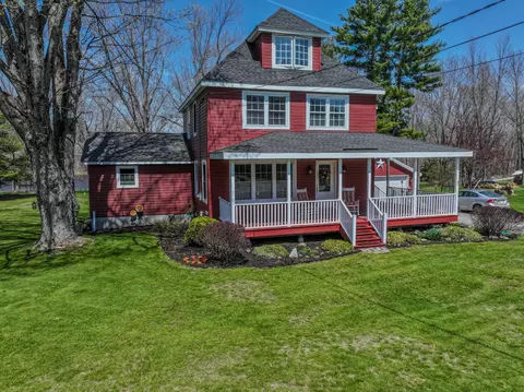 Exterior - 948 N Main St, Brewer, ME 04412 photo 5 of 23