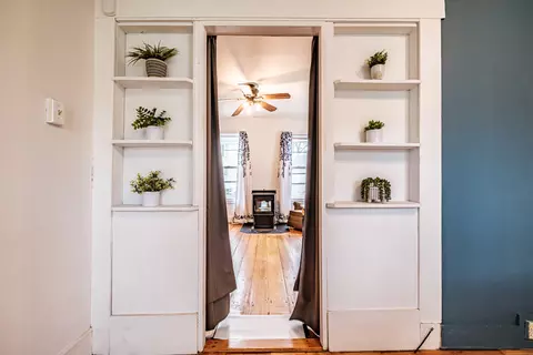 Entry Way - 6 Narragansett St, Gorham, ME 04038 photo 3 of 10