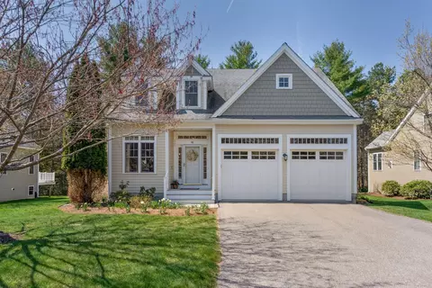 48 Sycamore Ln #16, Kennebunk, ME 04043