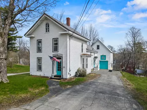 88 Pleasant St, Dover Foxcroft, ME 04426