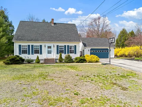 5 Nishell Dr, Paris, ME 04281