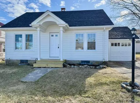 57 Mclean St, South Portland, ME 04106