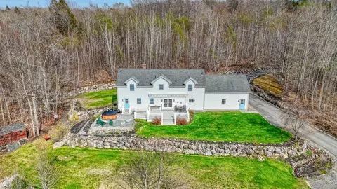 63 Bay View Dr, Belgrade, ME 04917