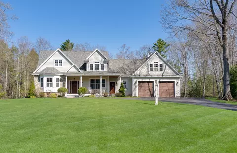 45 Old Farm Ln, Eliot, ME 03903