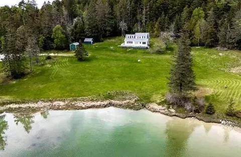 32 Bakeman Rd, Harborside, ME 04642
