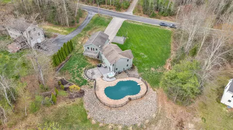35 Barstow Rd, Gorham, ME 04038