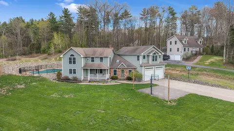 35 Barstow Rd, Gorham, ME 04038 photo 3