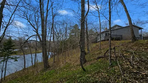 202 Stream Rd, Winterport, ME 04496