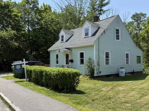 159 S Main St, Auburn, ME 04210