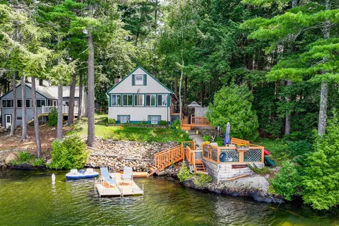 130 Williamson Rd, Manchester, ME 04351