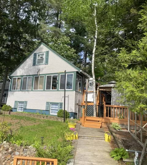 130 Williamson Rd, Manchester, ME 04351