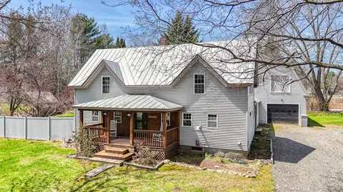 990 Pond Rd, Sidney, ME 04330