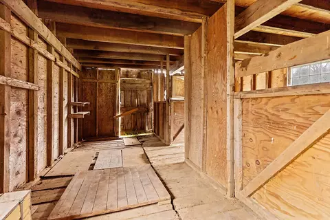 Entry Way - 703 Hallowell Rd, Chelsea, ME 04330 photo 3 of 3