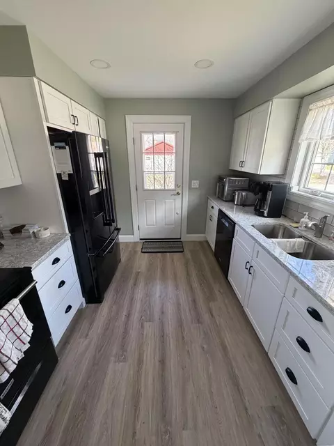 Kitchen - 5 Middle, Millinocket, ME 04462 photo 2 of 3