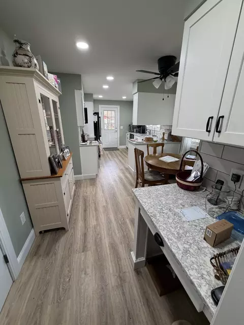 Entry Way - 5 Middle, Millinocket, ME 04462 photo 1 of 3