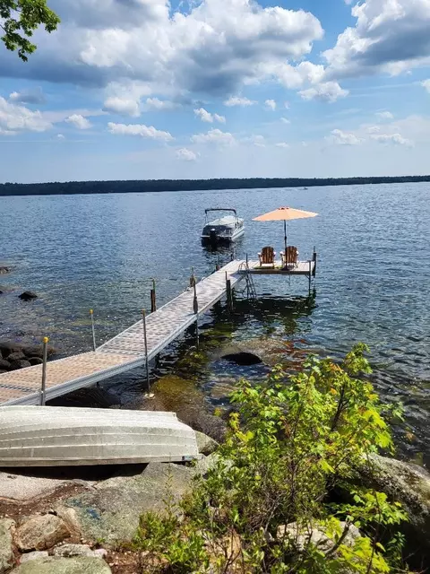188 Ridge Rd, Frye Island, ME 04071