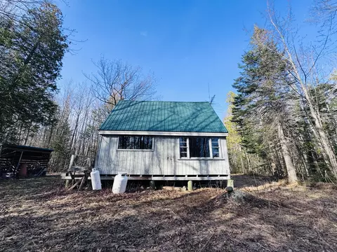 488 Cook Hill Rd, Freeman Twp, ME 04983