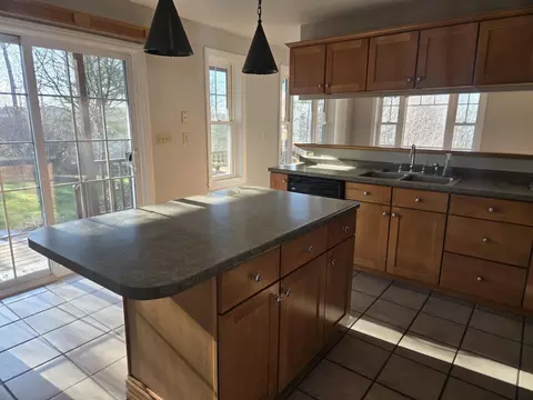 Kitchen - 36 Lakeview Ln, Harrison, ME 04040 photo 3 of 8