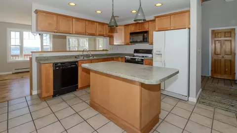 Kitchen - 36 Lakeview Ln, Harrison, ME 04040 photo 4 of 8