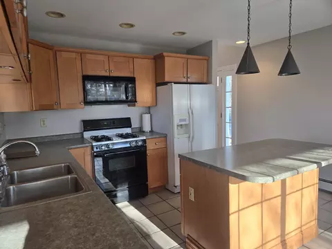 Kitchen - 36 Lakeview Ln, Harrison, ME 04040 photo 2 of 8