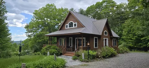 36 Lakeview Ln, Harrison, ME 04040