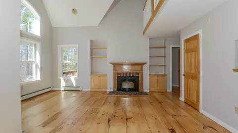 Living - 36 Lakeview Ln, Harrison, ME 04040 photo 4 of 9