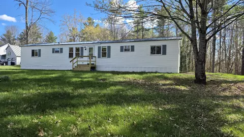 37 Weeks Mills Rd, China, ME 04358