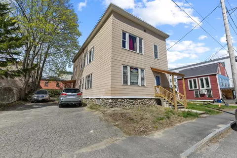 117 Shawmut St, Lewiston, ME 04240