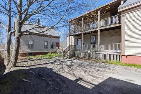 438-440 St John St, Portland, ME 04102