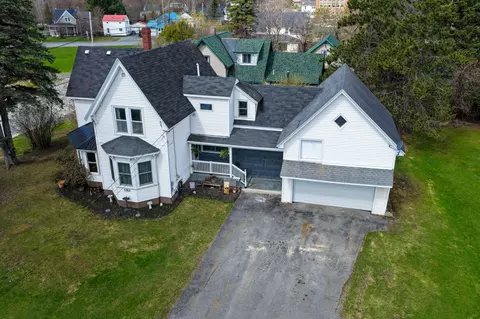 30 Park St, Presque Isle, ME 04769